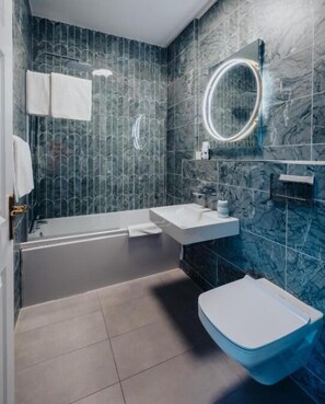 Bathroom - Bay View Hotel  (Kilkee)