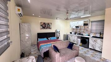 Luksushuoneisto, parveke, kaupunkinäköala | Työpöytä, kannettavalle tietokoneelle sopiva työtila