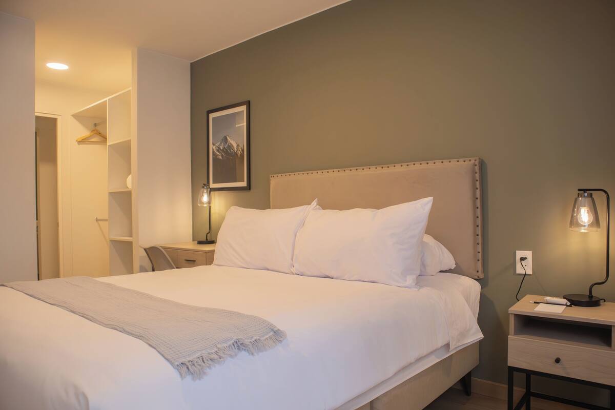 Apartamento | Ferros/tábuas de passar roupa, Wi-Fi de cortesia, roupa de cama