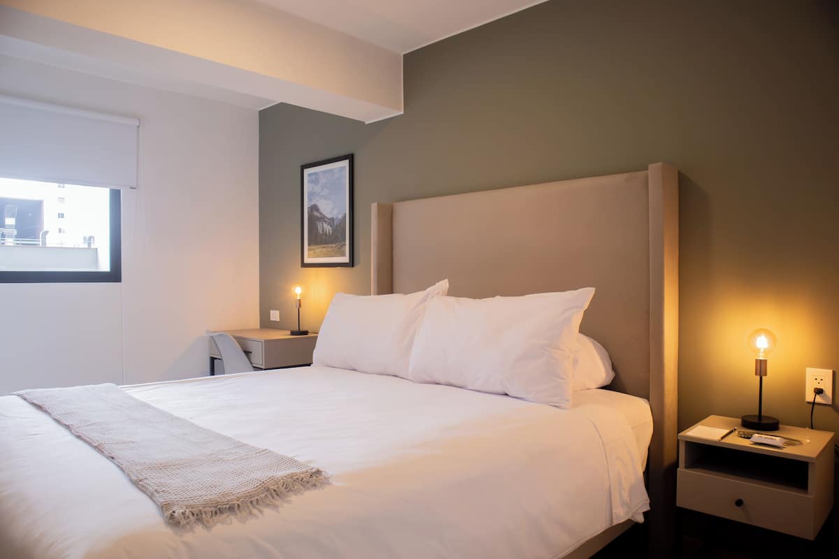 Ricardo Palma (14-15) | Iron/ironing board, free WiFi, bed sheets