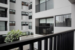 Ricardo Palma (1) | Balcony - Ricardo Palma by Wynwood House (Lima)