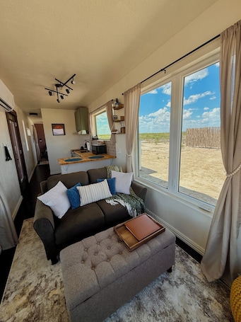 Living area. El Coyote Terlingua - Turtle Mountain