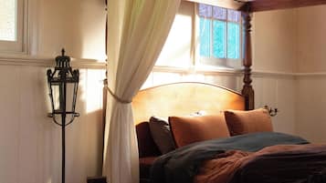 1 bedroom, iron/ironing board, bed sheets