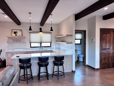 Luxury guest house in Arizona's wine country