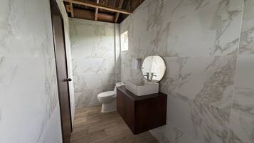 Een douche, een haardroger