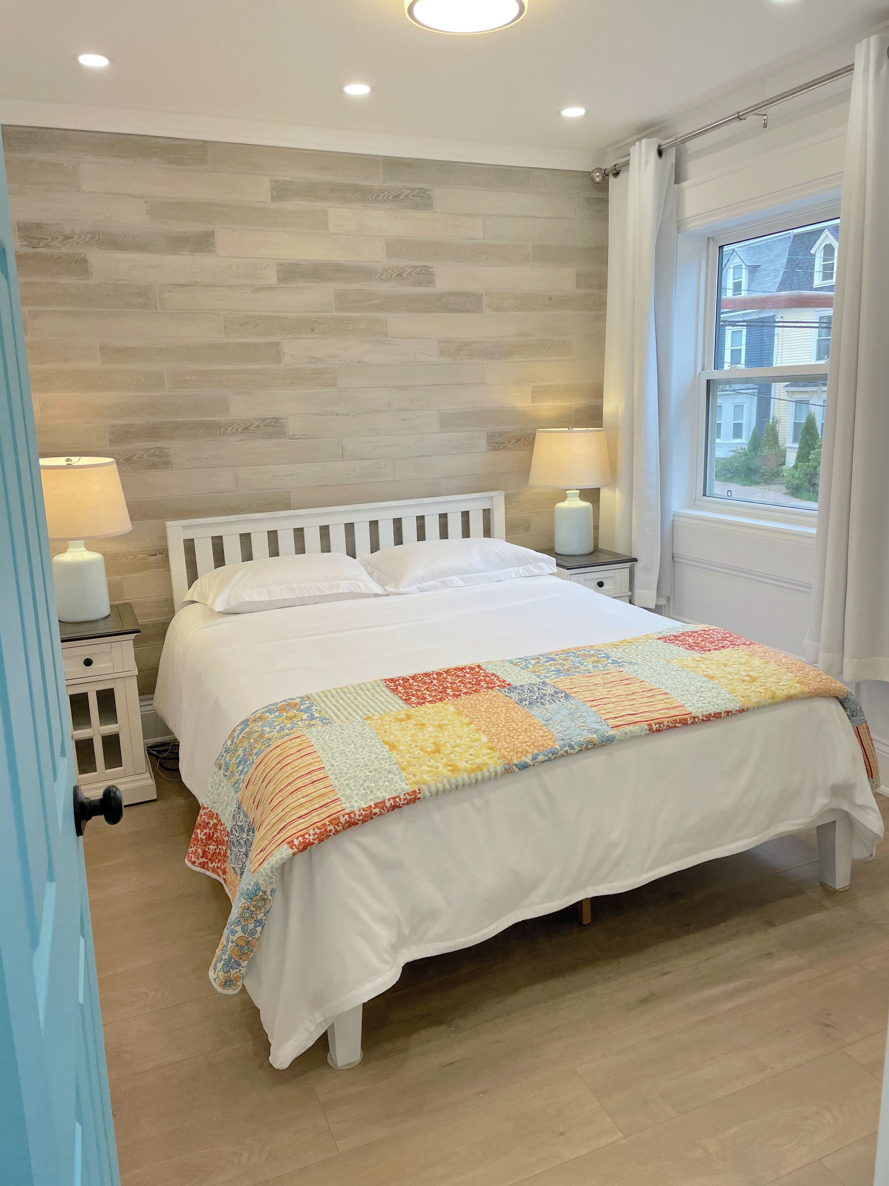 Rideaux occultants, fer et planche à repasser, Wi-Fi gratuit