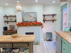 Superior Apartment, Patio, Garden View | Private kitchen - HarbourGate Condos & Studios (St. John's)