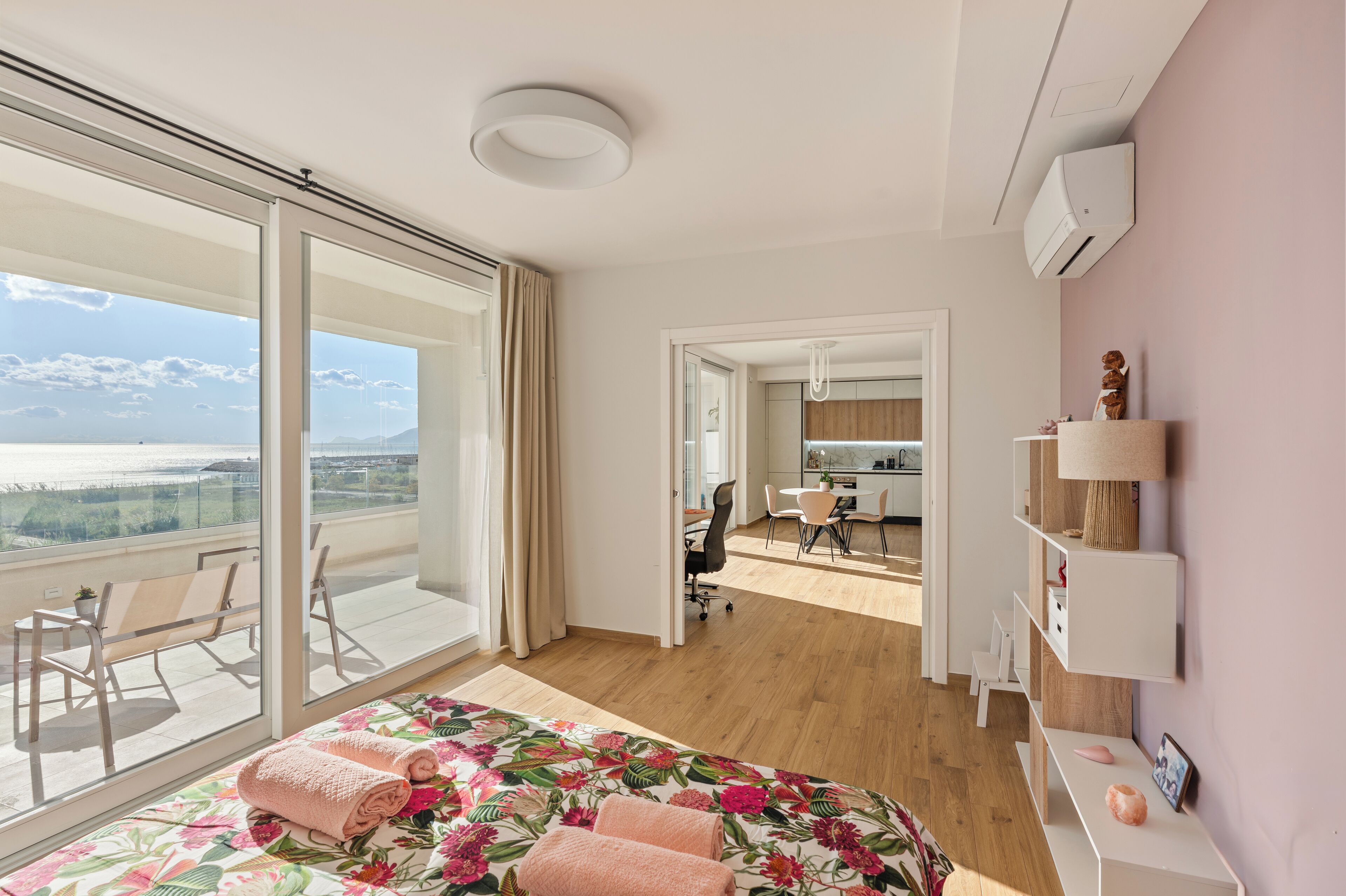 4 chambres, bureau, fer et planche à repasser, Wi-Fi gratuit