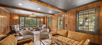 The Pink House - 5 Bedroom Historic luxury home just 0.3 miles from downtown Banner Elk