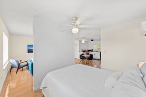 6 Schlafzimmer, Bügeleisen/Bügelbrett, kostenloses WLAN, Bettwäsche