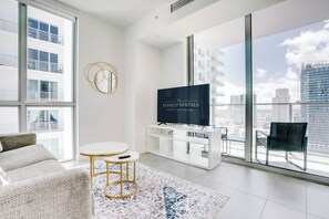 Deluxe Condo, Balcony, City View | Living area