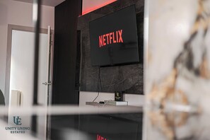 Interior - Luxór 1-Bed Stay Near Etihad Stadium & Co-op Live | Just 10 min- Mcr City Centre (Manchester)