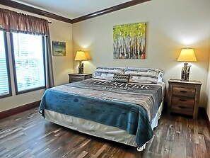 3 Schlafzimmer, Schreibtisch, Bügeleisen/Bügelbrett, kostenloses WLAN