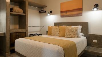 2 bedrooms, iron/ironing board, free WiFi