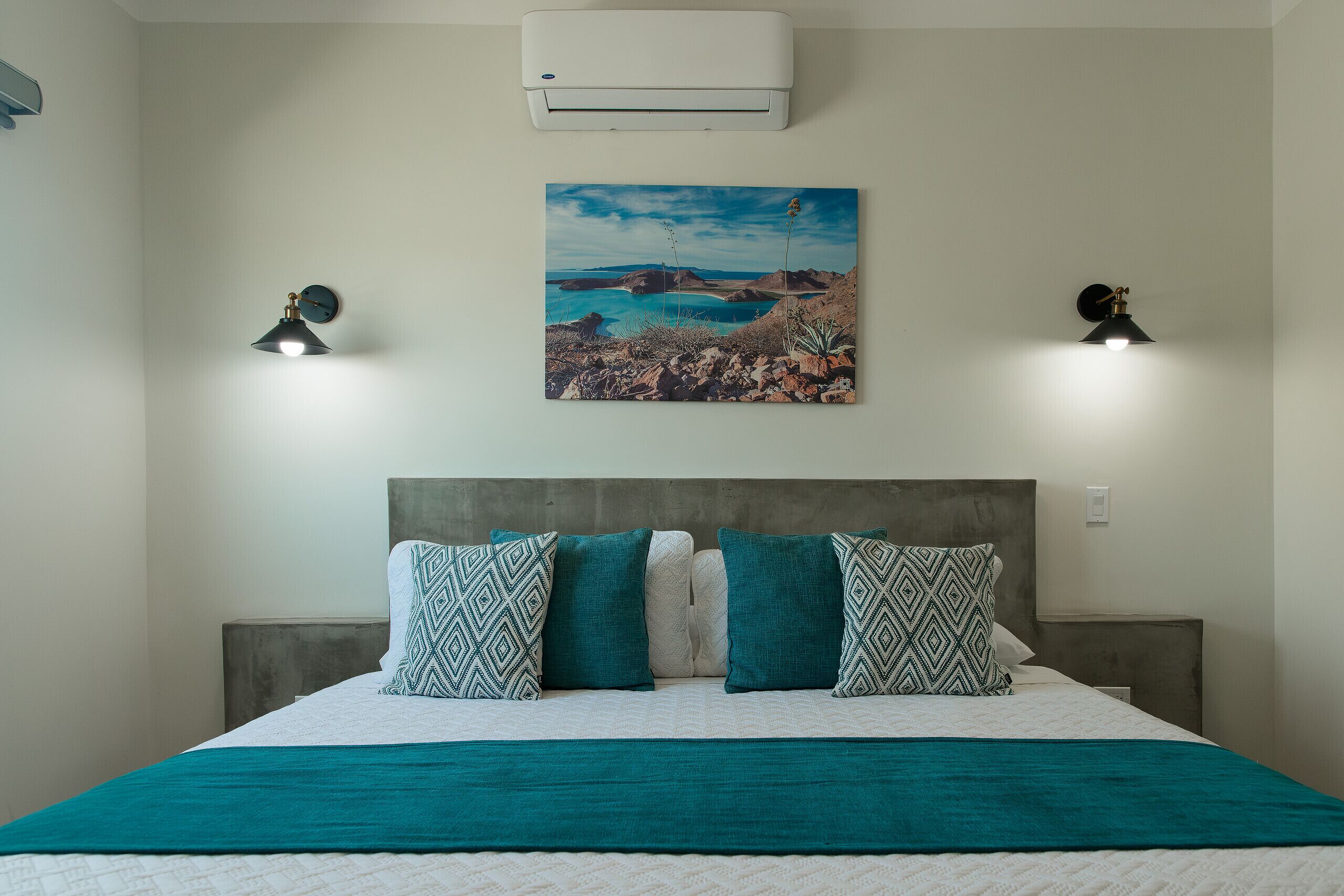 2 bedrooms, iron/ironing board, free WiFi