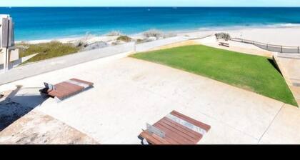 Wake up every morning with stunning ocean views on your door step.