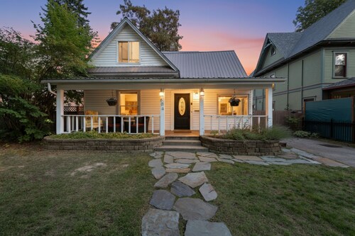 The Perfect Sandpoint Rental