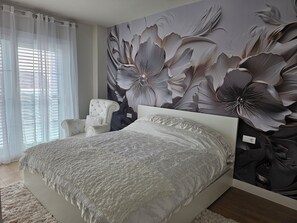 3 bedrooms, in-room safe, iron/ironing board, free WiFi - Luxury penthouse Monarca II overlooking the Charco de San Gines and the Marina (Arrecife)