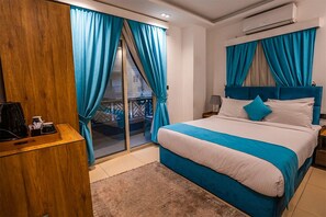 Deluxe Double Room | In-room safe, soundproofing, iron/ironing board, free WiFi - Pyramids Gem Plaza Boutique Hotel (Giza)