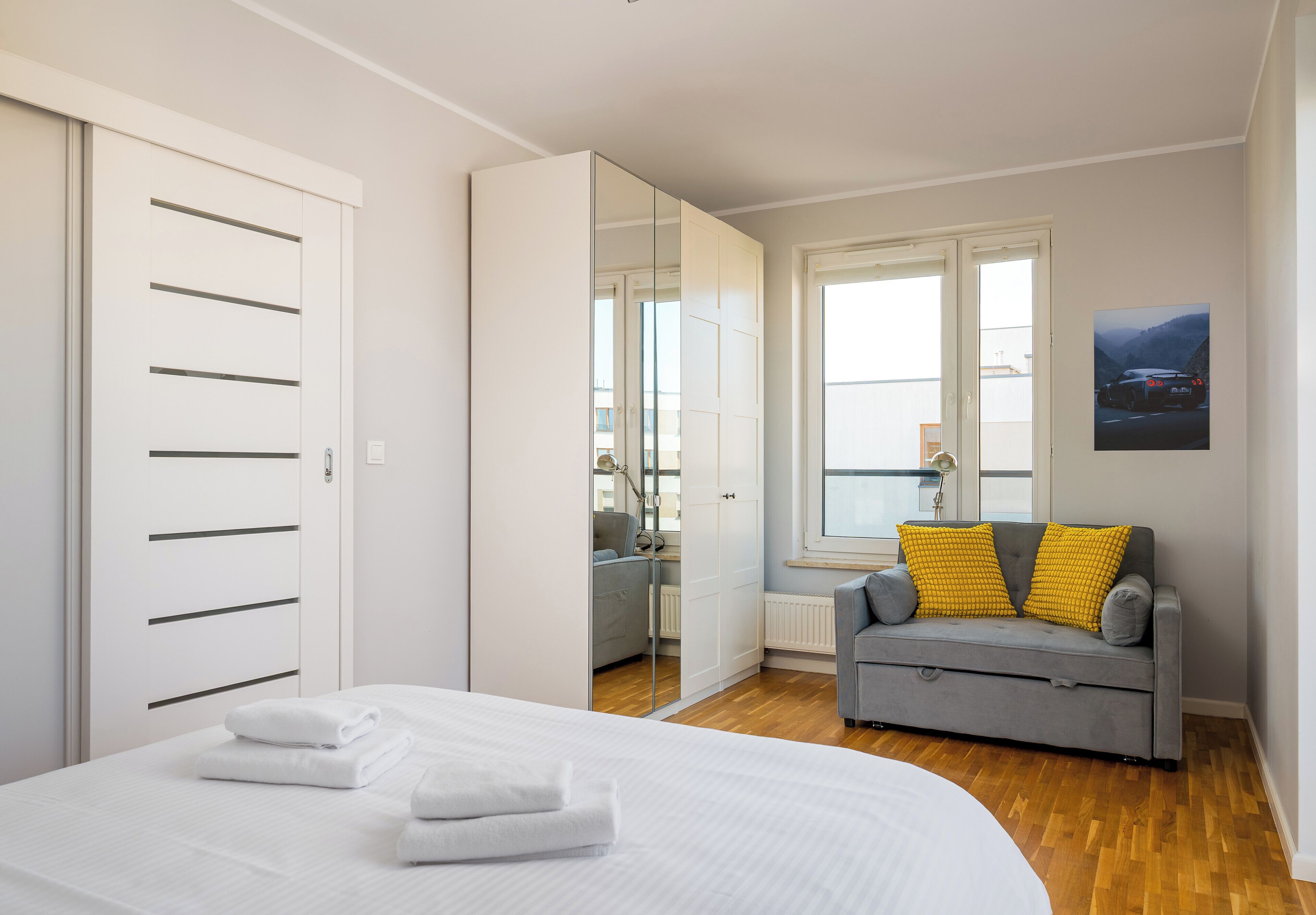 1 bedroom, desk, iron/ironing board, WiFi