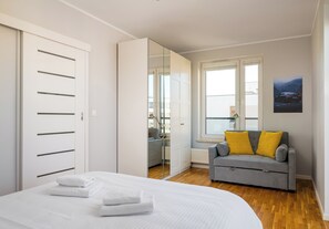 1 soverom, skrivebord, strykejern/-brett og wi-fi