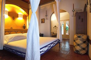 7 bedrooms, internet, bed sheets