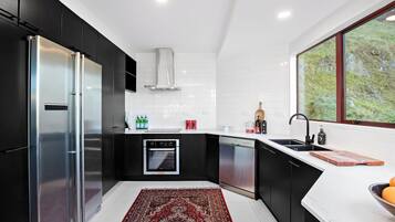 Microwave, oven, stovetop, dishwasher