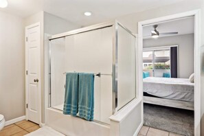 2 bedrooms, WiFi, bed sheets - Tapatio Cliffs Condo: 1st Floor, 3 Heated Pools (Phoenix)