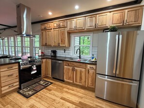 Uuni, liesi, astianpesukone