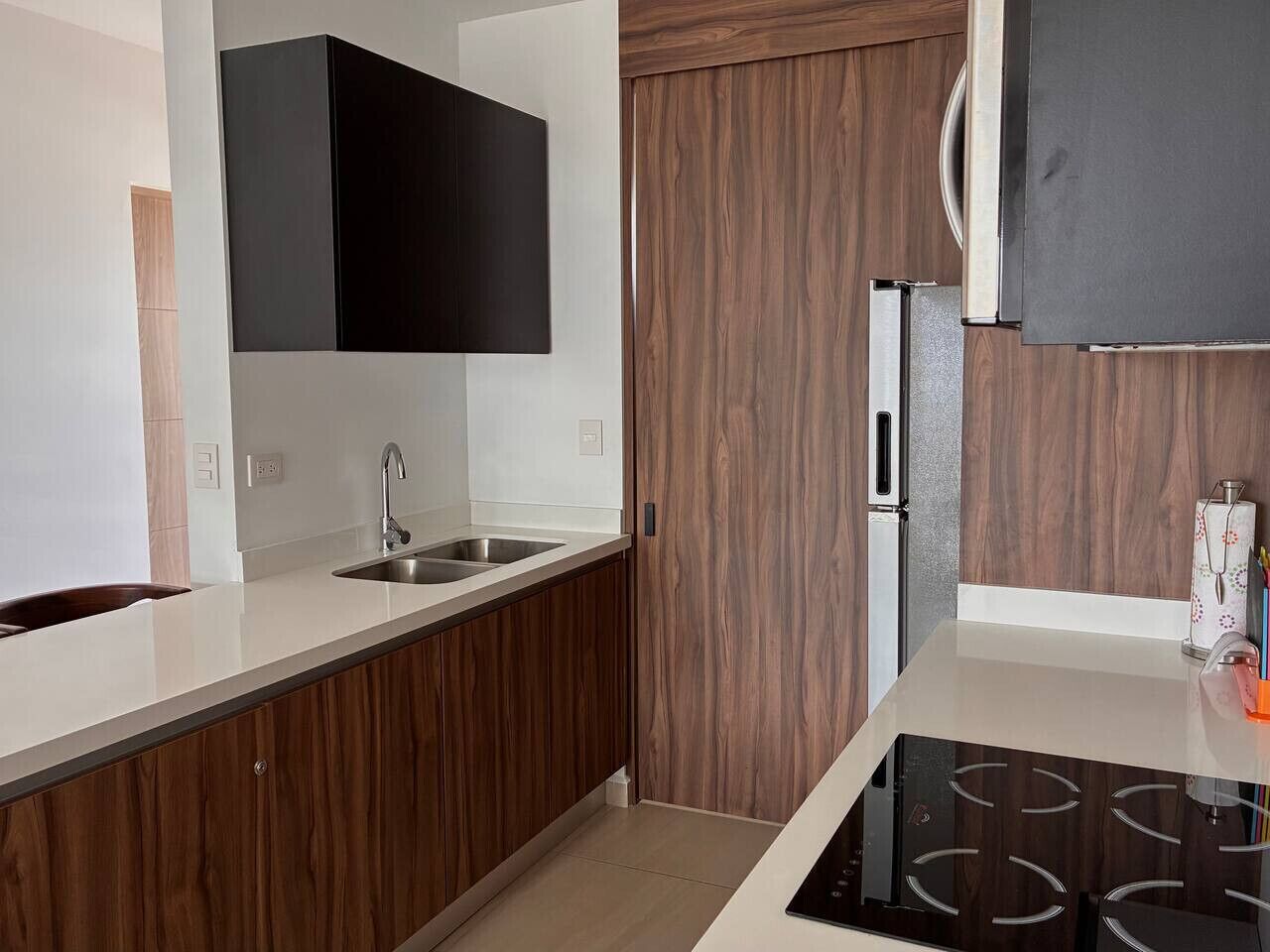Fridge, microwave, stovetop, coffee/tea maker