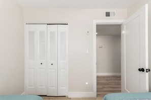 4 bedrooms, iron/ironing board, travel cot, free WiFi