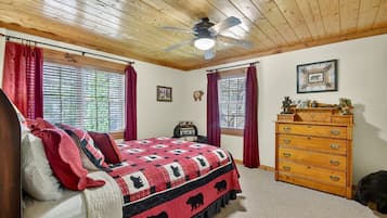 4 bedrooms, free WiFi, bed sheets