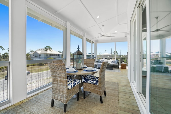 Outdoor dining