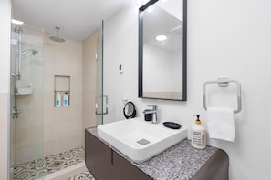 House | 2 bedrooms - Charming 2BR Jericho Home Private Deck With BBQ (Vancouver)