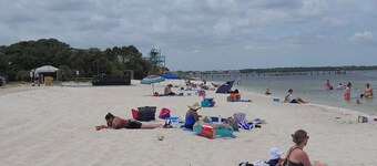 Beaches, Golf, shopping, kid and pet friendly!