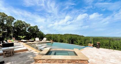 Luxurious 8-bedroom mountain resort with infinity pool, fire pit & much more