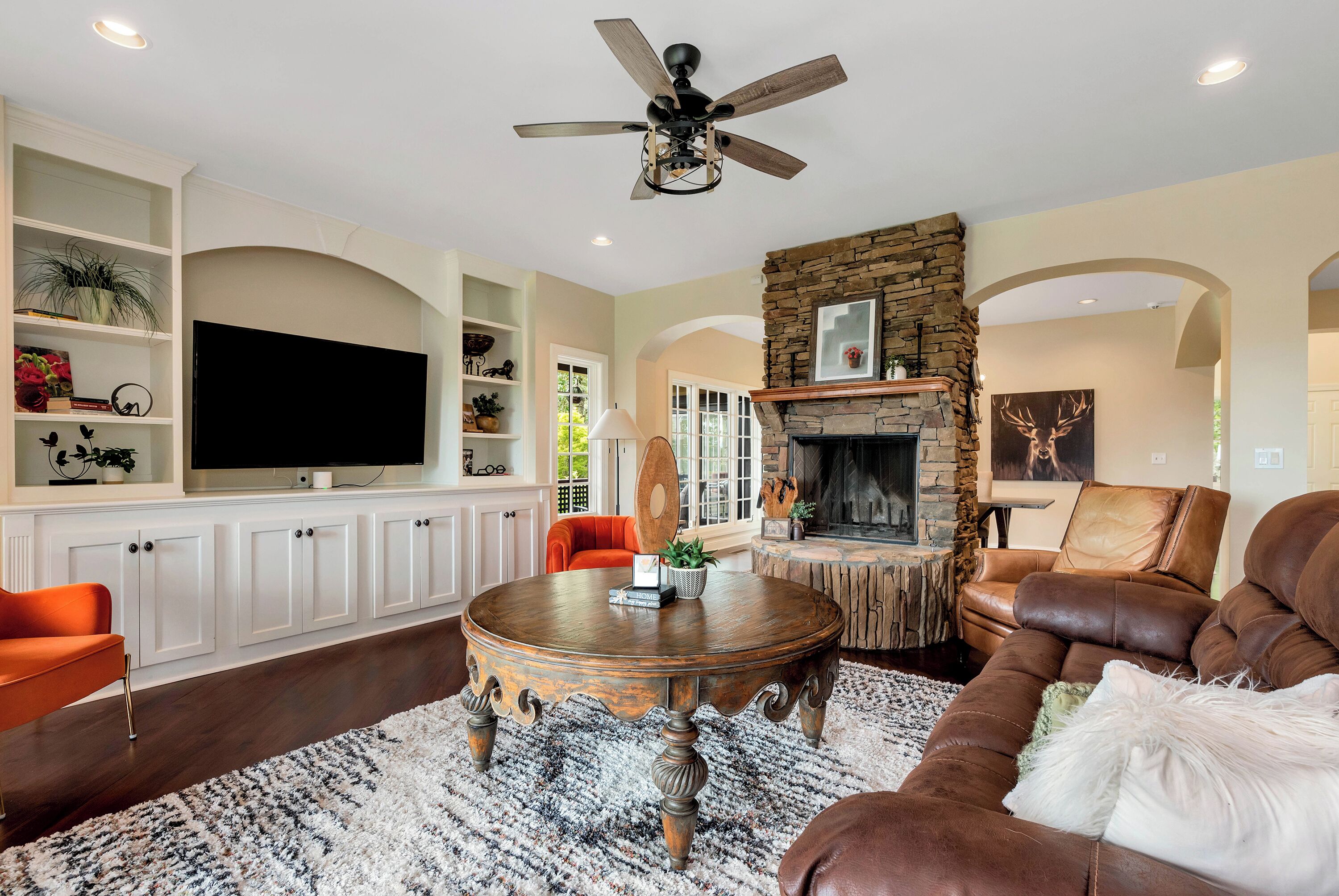 Smart TV, fireplace, table tennis, printers