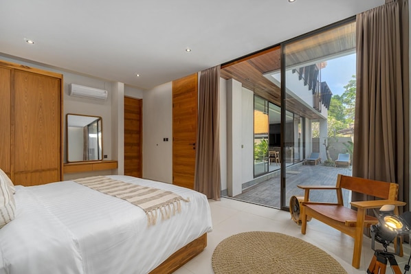 7 habitaciones, tabla de planchar con plancha, wifi y ropa de cama