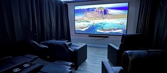 Movie theater/ POOL 3bed 3 bath