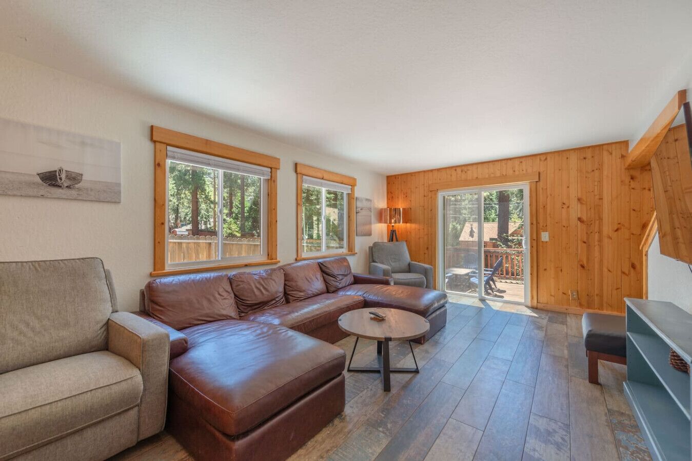 电视、壁炉、电子游戏