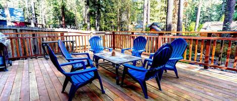 تناول الطعام بالخارج