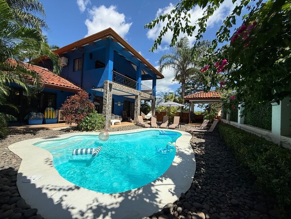 Alberca al aire libre