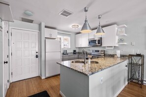 Fridge, microwave, oven, stovetop - Vail View Condo - Close to Village & Dog Friendly (Vail)