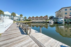 Marina - WATERFRONT CONDO, EASY WALK TO SANROC CAY MARINA, CHARTER FISHING (Orange Beach)