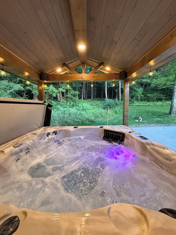 Baignoire à remous extérieure