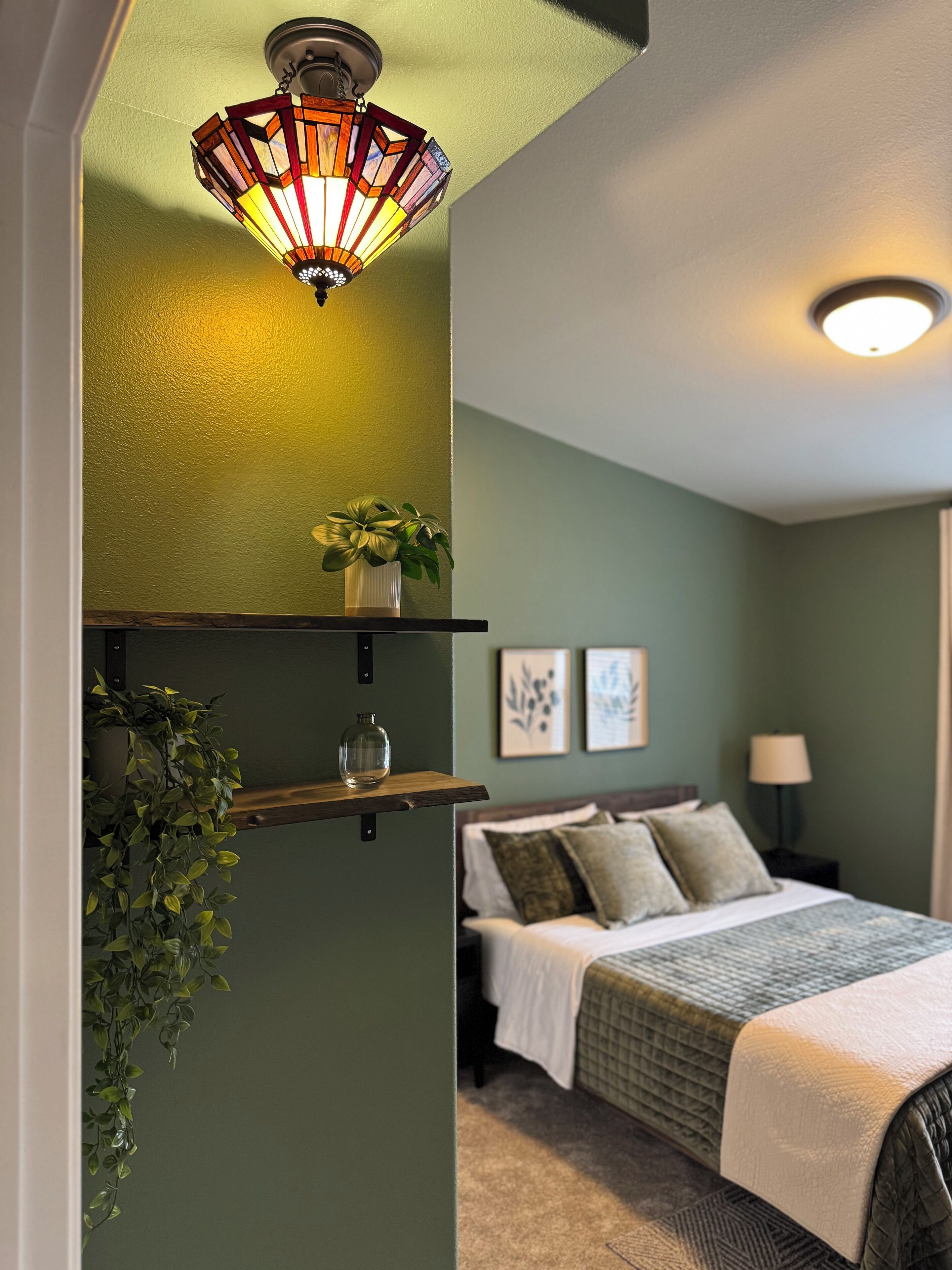 3 多间卧室、办公桌、熨斗/熨衣板、旅行婴儿床