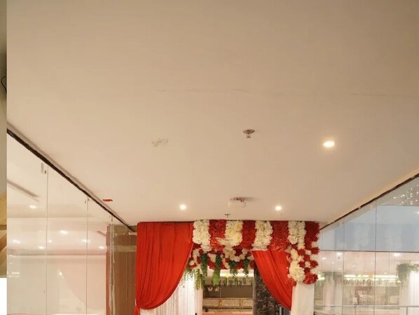 Property entrance - Hotel Samdariya Gold - Rewa (Huzur)