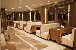 Couples dining