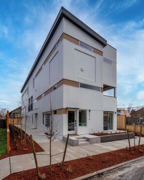 Exterior - Alberta Arts District Hideaway - Stylish Studio (Portland)