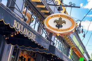 Exterior detail - Alberta Arts District Hideaway - Stylish Studio (Portland)